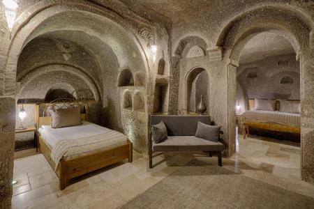 Hera Cave Suites - 28