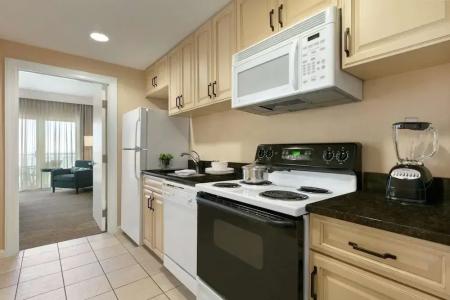 Hilton Suites Oceanfront - 44