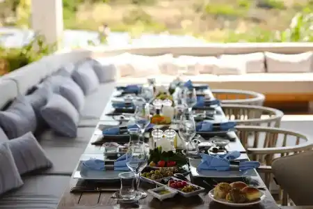 Laurs Experience & Elegance - 8