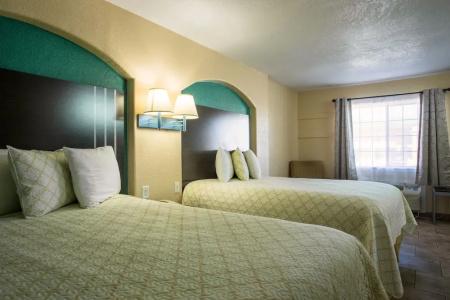 Pinn Road Inn and Suites Lackland AFB and Seaworld - 24