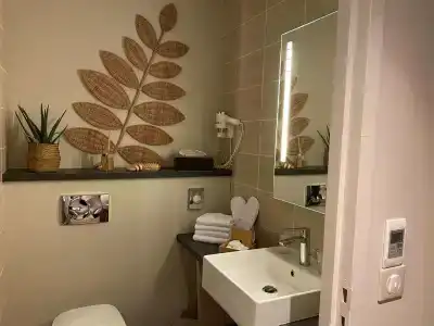 Kyriad Prestige Vannes Centre-Palais des Arts - 10