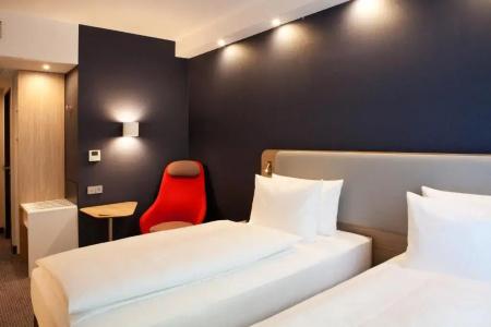 Holiday Inn Express -, An Ihg - 19