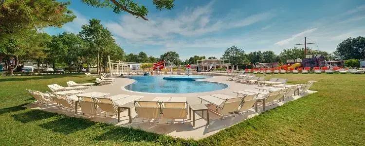 Lanterna Premium Camping Resort by Valamar - 5