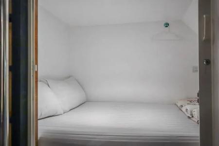 Sleepbox Hostel Suratthani - 5