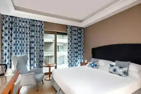 Royal Continental - 8