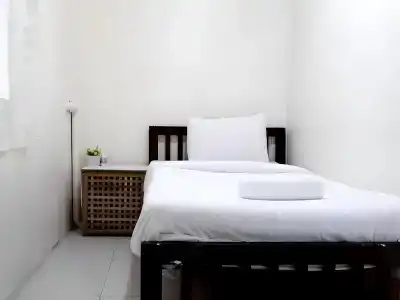 Asok Montri Hostel - 2