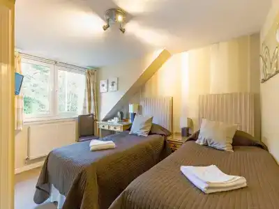 Oyo Arden Guest House - 2