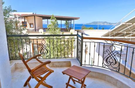 Kaş, merkezde, denize yakın, balkonlu, konforlu apart daireler - 101