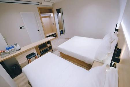 Rest Bugis (Sg Clean, Staycation Approved) - 82