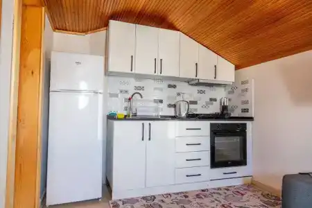 Tugay - 84