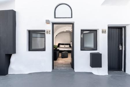Pearl of Caldera Oia - Boutique by Pearl Collection - 140