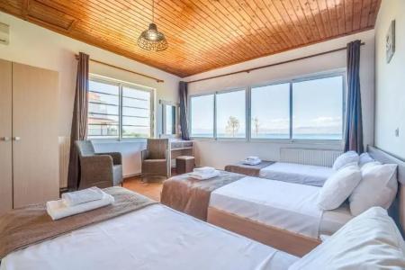 Sandy Beach Studios - 157