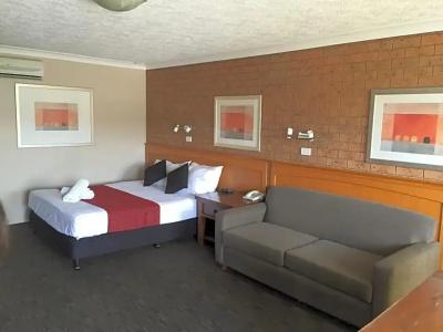 James Street Motor Inn - 60