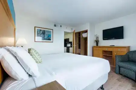 Ocean Key Resort - 2