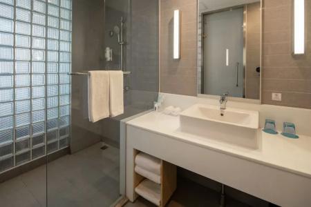 Holiday Inn Express Luoyang City Center - 28