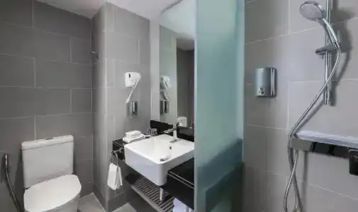 Holiday Inn Express Bangkok Soi Soonvijai, An Ihg - 46