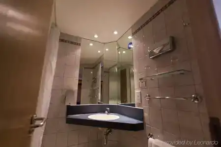 Holiday Inn Express London Stratford, An Ihg - 3