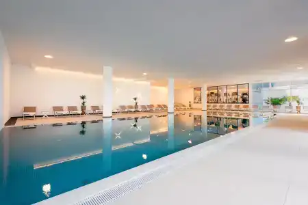 Olympia - 17