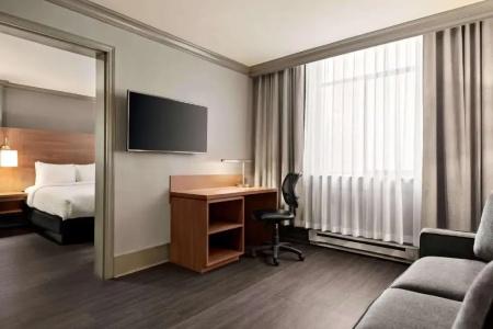 Days Inn by Wyndham Downtown - 27