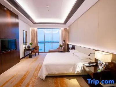 Johari Rotana - 40