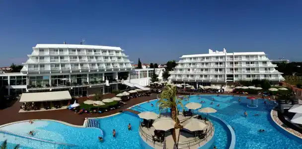 Olympia - 16