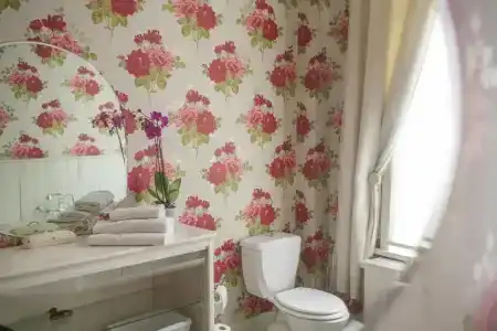 b&b In - 20