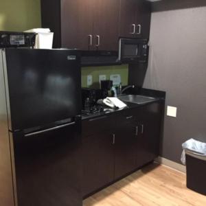 Studio 6 Burleson - 27