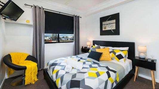 Cairns City - 61