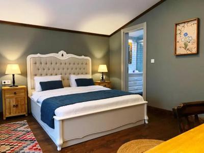 Loka Suites - 45