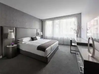 Smyth Tribeca - 66