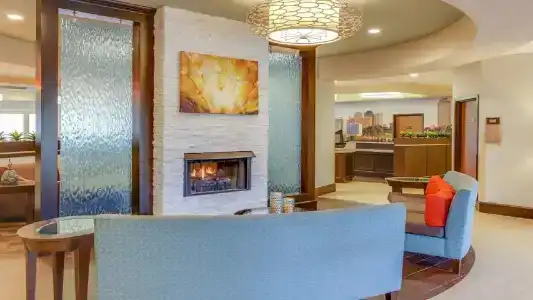 Club Nashville Inn & Suites - 8