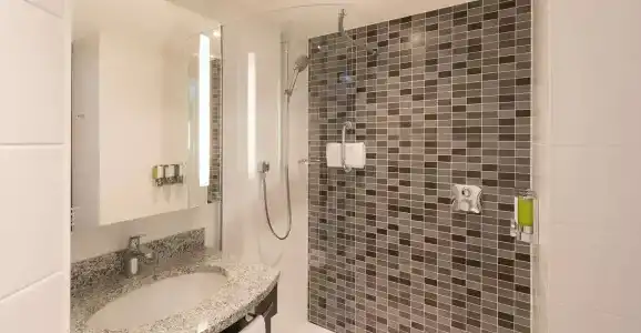 Hampton by Hilton Nürnberg City Center - 34