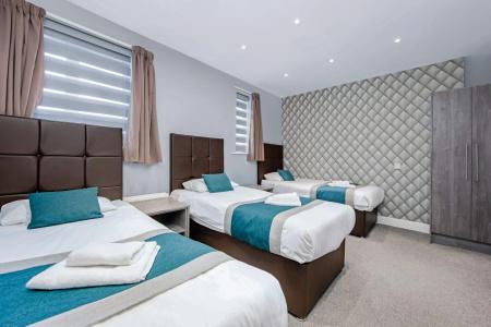 King Solomon- Golders Green - 5