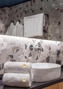 3 Pines Design Living - 42