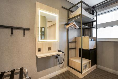 Premier Inn Dubai International Airport - 44