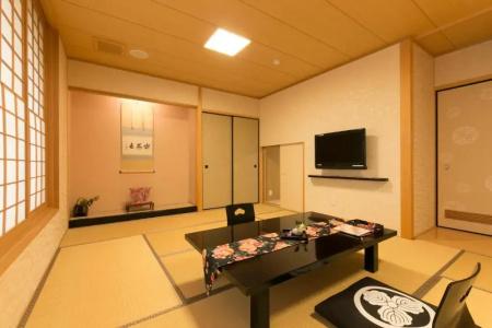 Matsui-Bekkan Hanakanzashi - 56