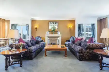Claridge - 43