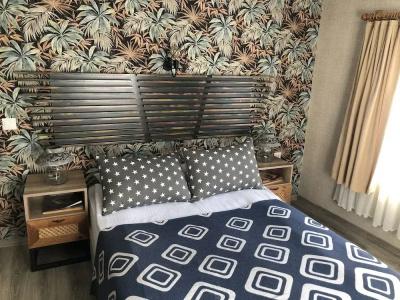 Frau Guler Boutique - 82