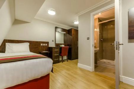 Royal Cambridge - 29
