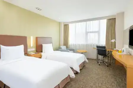 Holiday Inn Express Jinqiao Central, An Ihg - 4