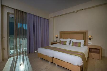 Alexandra Beach Resort & Spa - 21