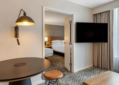 Sheraton Suites Old Town - 122