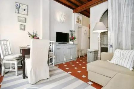 Gina Guest House - 10