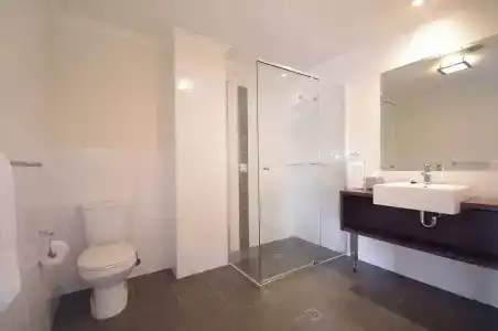 Macquarie Waters Boutique Apartment - 10