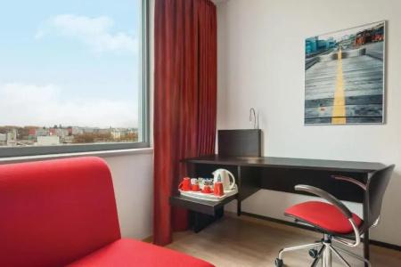 Ramada Encore by Wyndham Geneva - 27