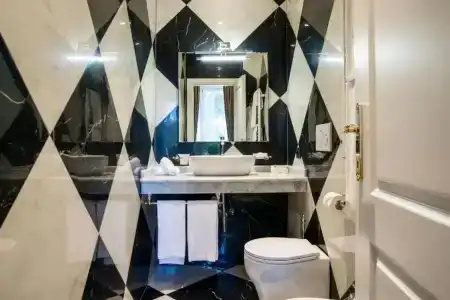 Via Veneto Suites - 17