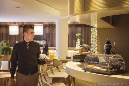 Mövenpick & Casino Geneva - 8