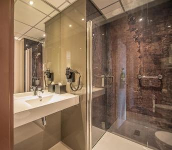 Best Western Plus Groningen Plaza - 8