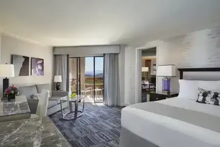 Loews Ventana Canyon Resort - 3