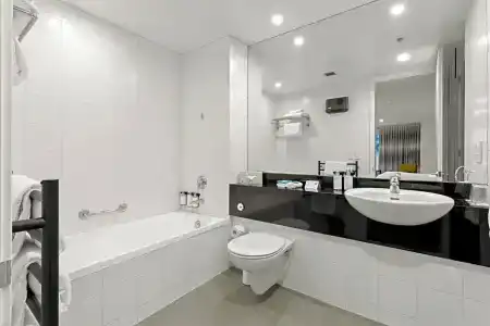 Scenic Suites - 65